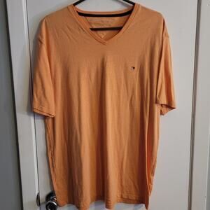 Tommy Hilfiger Men XL V Neck Logo Tee Shirt Orange Rust Brown Minimalist Casual